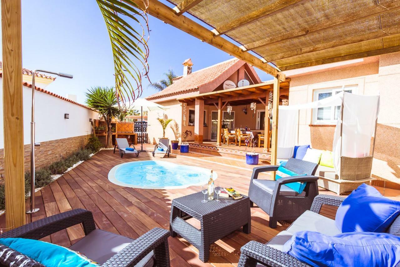 Villa Hibiscus Centrum Corralejo Beach Private Pool Family Buitenkant foto